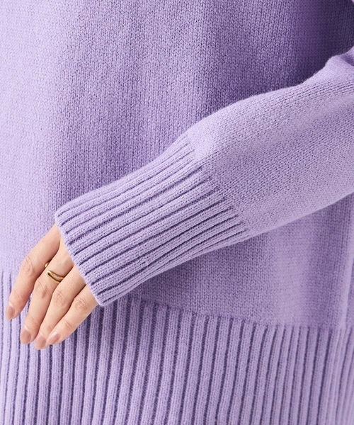 a.v.v(アーヴェヴェ)の「【洗える/静電気が起きにくい】バックスリットニット(ニット/セーター・レディース・レッド/ブラウン/パープル/アイボリー/ブルー/チャコールグレー/ライトピンク・36/38/40/34/42)」の17枚目の写真