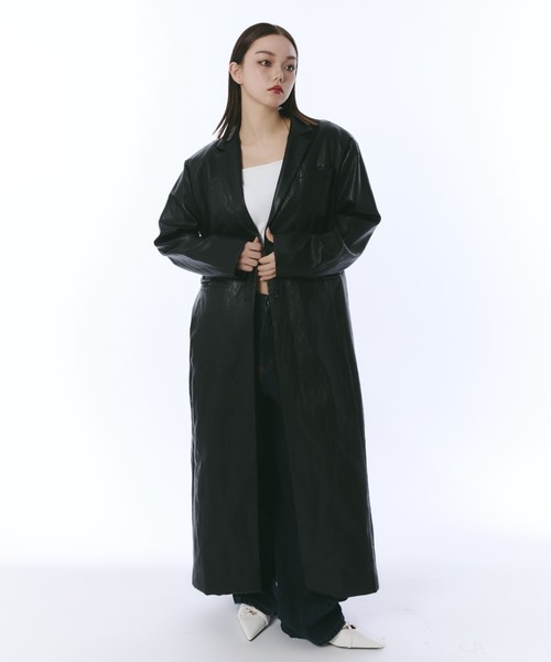 JUST A NOON（ジャストアヌーン）の「フェイクレザーテーラードロングコート（その他アウター・レディース・バーガンディー/ブラック・FREE）」の5枚目の写真