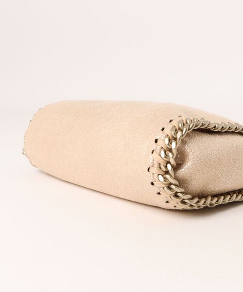 STELLA McCARTNEY(ステラマッカートニー)の「Falabella Tiny Tote Bag / ファラベラ タイニー トートバッグ(ショルダーバッグ・レディース・ゴールド・ONE SIZE)」の7枚目の写真