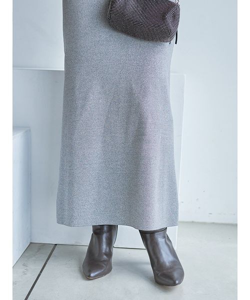 SNIDEL(スナイデル)の「オフショルIラインニットワンピース(ワンピース・レディース・ブラック/シルバー/レッド・0/1)」の11枚目の写真