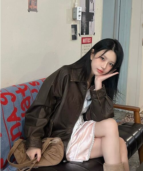 LADY VOLUME（レディーボリューム）の「465-1 VINTAGE COATED LEATHER LOOSE FIT JUMPER_BROWN（ライダースジャケット・レディース・その他・FREE）」の4枚目の写真