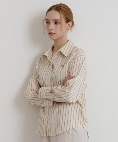 BIBYSEOB（バイバイソプ）の「クラシックストライプシャツブリックベージュ[T53]（シャツ/ブラウス・レディース・ベージュ・FREE）」の5枚目の写真