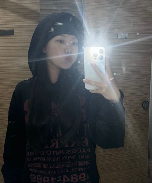 IDWS(アイドンワナセル)の「Novichi Hoodie Black(パーカー・レディース・その他・0/1/2)」の13枚目の写真