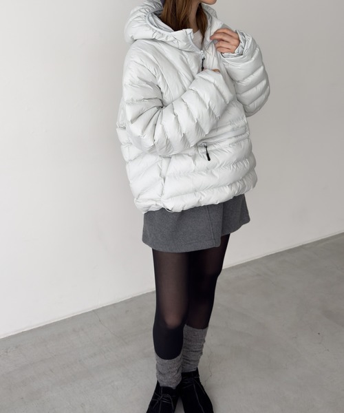 CANAL JEAN（キャナルジーン）の「El mar　アノラックライトウエイトパディング（ダウンジャケット/コート・レディース・ライトグレー/グレー・ONE SIZE）」の2枚目の写真