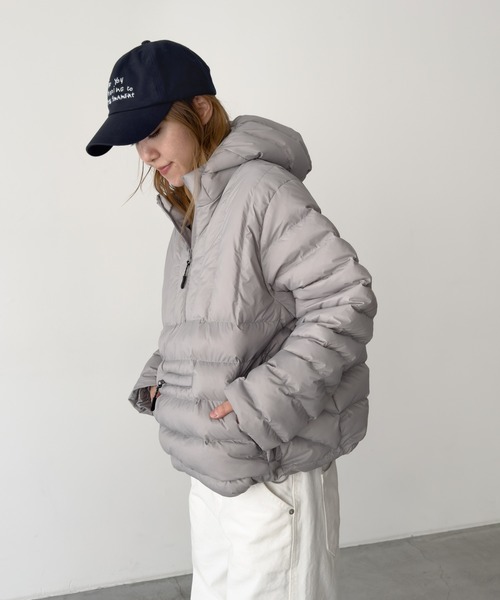 CANAL JEAN（キャナルジーン）の「El mar　アノラックライトウエイトパディング（ダウンジャケット/コート・レディース・ライトグレー/グレー・ONE SIZE）」の19枚目の写真