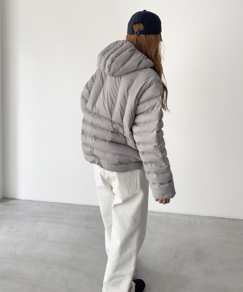 CANAL JEAN（キャナルジーン）の「El mar　アノラックライトウエイトパディング（ダウンジャケット/コート・レディース・ライトグレー/グレー・ONE SIZE）」の18枚目の写真