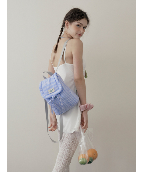 MAISON CREME（メゾンクレム）の「Pillow Backpack _ Blue（バックパック/リュック・レディース・ブルー・FREE）」の2枚目の写真