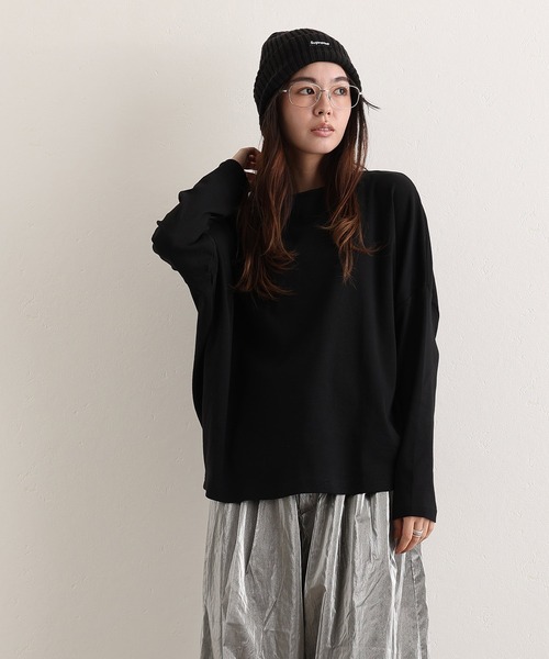 ElegChic(エレグシック)の「ドルマンスリーブボートネックTシャツ(Tシャツ/カットソー・レディース・ベージュ/ネイビー/オフホワイト/グレー/ブラック・L/M/4L/XXL/XL)」の8枚目の写真