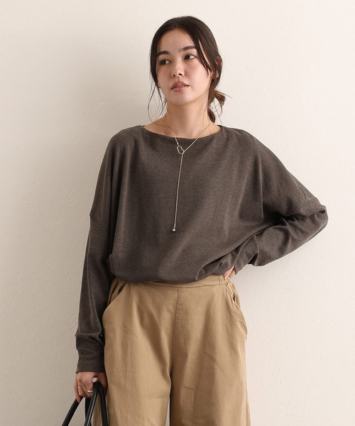 ElegChic(エレグシック)の「ドルマンスリーブボートネックTシャツ(Tシャツ/カットソー・レディース・ベージュ/ネイビー/オフホワイト/グレー/ブラック・L/M/4L/XXL/XL)」の16枚目の写真