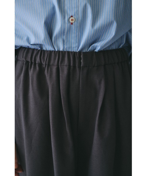 HeRIN.CYE（ヘリンドットサイ）の「Double hem pants　　ダブルヘムパンツ（その他パンツ・レディース・グレー/ネイビー・36/38）」の6枚目の写真