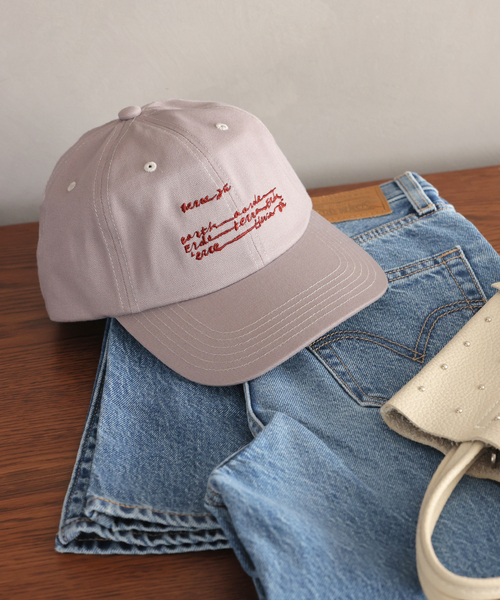 LY（エルワイ）の「［26SS新作］【LY / エルワイ】レターキャップ（キャップ・レディース・グレー/ベージュ/サックスブルー・FREE）」の4枚目の写真