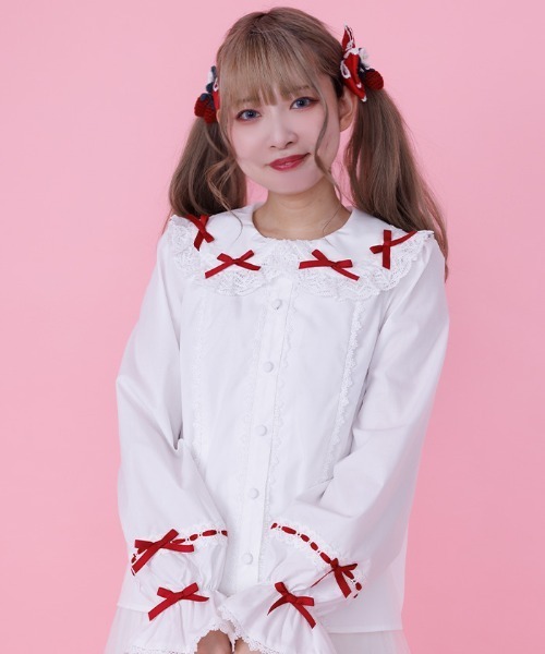 Chalmiere(シャルミエール)の「プチリボン丸襟ブラウス(シャツ/ブラウス・レディース・ホワイト/レッド/ブラウン・MEDIUM)」の4枚目の写真