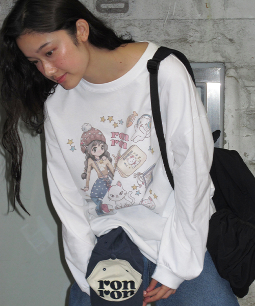 RONRON(ロンロン)の「COSMIC CAT GIRL LONG SLEEVE WHITE(Tシャツ/カットソー・レディース・その他・FREE)」の1枚目の写真
