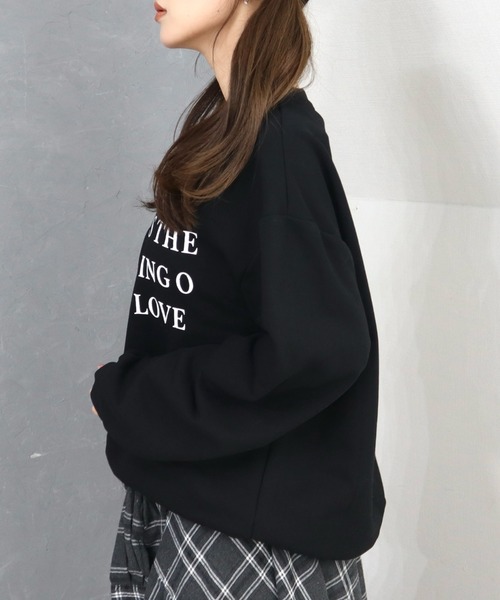 CECIL McBEE(セシルマクビー)の「デニム使い裏毛ロゴプリントプルオーバー(スウェット・レディース・グレー/ブラック・MEDIUM)」の13枚目の写真