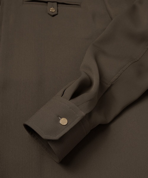 CULLNI（クルニ）の「Dry Stretch Cloth Button-Tab Pocket Zip Up Shirt（シャツ/ブラウス・メンズ・ネイビー/ブラウン/ブラック・2/1/0）」の10枚目の写真