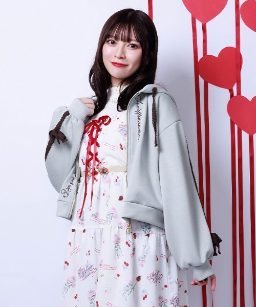 axes femme（アクシーズファム）の「トーションレース刺繍パーカー