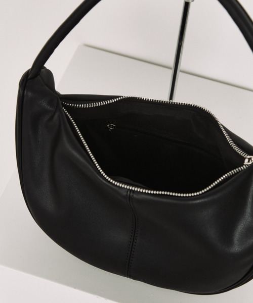 arholiday.standard(エーアールホリデースタンダード)の「one-handle curved shoulder bag / ワンハンドルカーブショルダーバッグ(ショルダーバッグ・レディース・ブラウン/ブラック・FREE)」の5枚目の写真