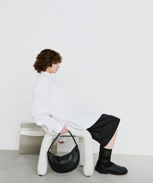 arholiday.standard(エーアールホリデースタンダード)の「one-handle curved shoulder bag / ワンハンドルカーブショルダーバッグ(ショルダーバッグ・レディース・ブラウン/ブラック・FREE)」の15枚目の写真
