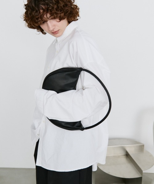 arholiday.standard(エーアールホリデースタンダード)の「one-handle curved shoulder bag / ワンハンドルカーブショルダーバッグ(ショルダーバッグ・レディース・ブラウン/ブラック・FREE)」の12枚目の写真