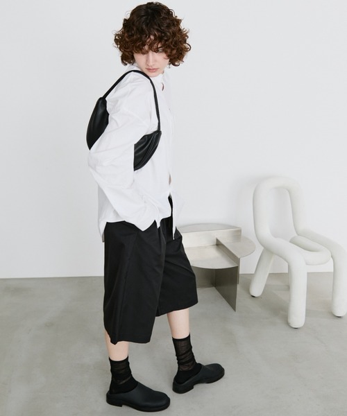 arholiday.standard(エーアールホリデースタンダード)の「one-handle curved shoulder bag / ワンハンドルカーブショルダーバッグ(ショルダーバッグ・レディース・ブラウン/ブラック・FREE)」の16枚目の写真