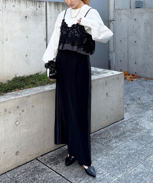 ISOOK（アイスー）の「【ISOOK / アイスー】レースデザインキャミソールビスチェ / キャミソール 重ね着 レイヤード プリーツ お呼ばれ オケージョン 結婚式 二次会 同窓会 セットアップ 春服 ブラック グレー（その他トップス・レディース・ブラック/グレー・FREE）」の4枚目の写真