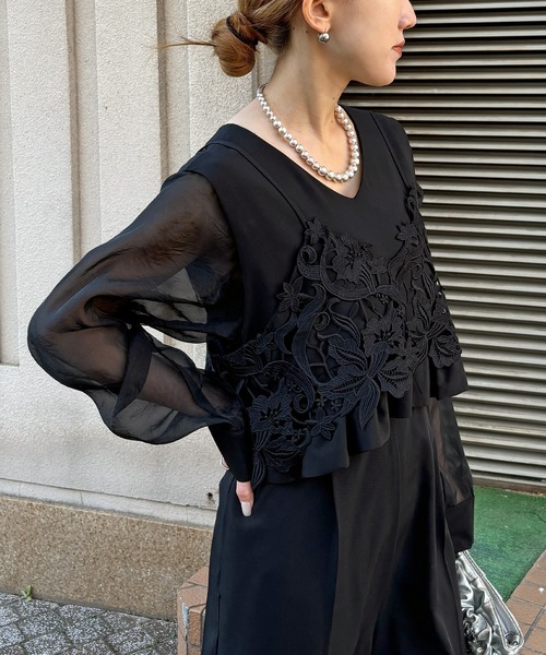 ISOOK（アイスー）の「【ISOOK / アイスー】レースデザインキャミソールビスチェ / キャミソール 重ね着 レイヤード プリーツ お呼ばれ オケージョン 結婚式 二次会 同窓会 セットアップ 春服 ブラック グレー（その他トップス・レディース・ブラック/グレー・FREE）」の18枚目の写真