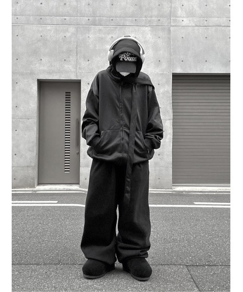 YACA（ヤーカ）の「Zip Hoodie/ジップフーディー（パーカー・レディース・ブラック・FREE）」の2枚目の写真