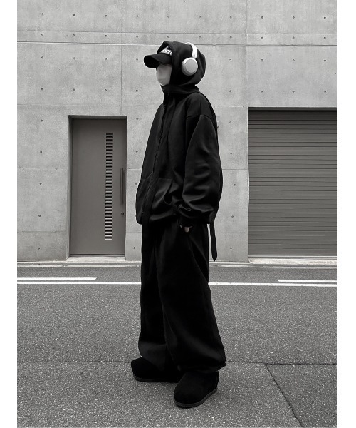 YACA（ヤーカ）の「Zip Hoodie/ジップフーディー（パーカー・レディース・ブラック・FREE）」の5枚目の写真