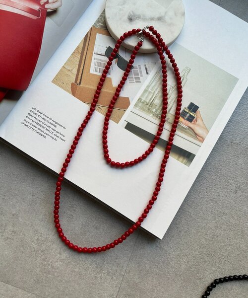 DouDou（ドゥドゥ）の「カラーボールチェーンネックレス（ネックレス・レディース・レッド/ブラック・FREE）」の8枚目の写真