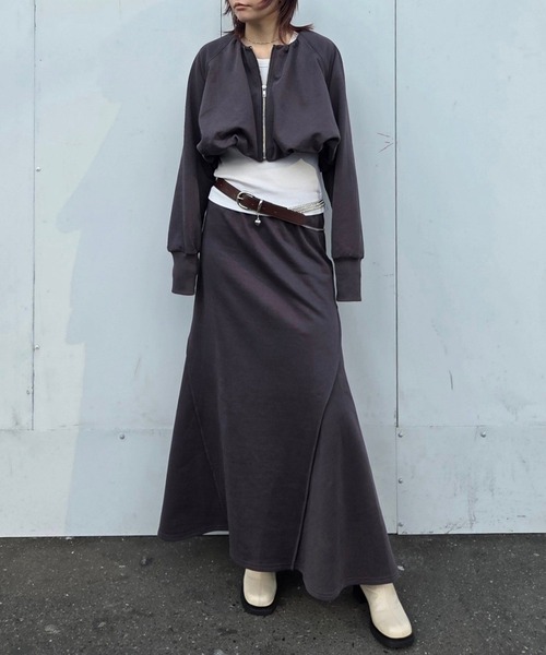 Ameri（アメリ）の「BALLOON SWEAT TOP WITH SKIRT（セットアップ・レディース・クリーム/アッシュブラウン/グレー・MEDIUM/SMALL）」の2枚目の写真