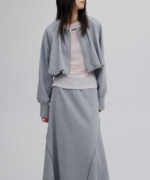 Ameri（アメリ）の「BALLOON SWEAT TOP WITH SKIRT（セットアップ・レディース・クリーム/アッシュブラウン/グレー・MEDIUM/SMALL）」の14枚目の写真