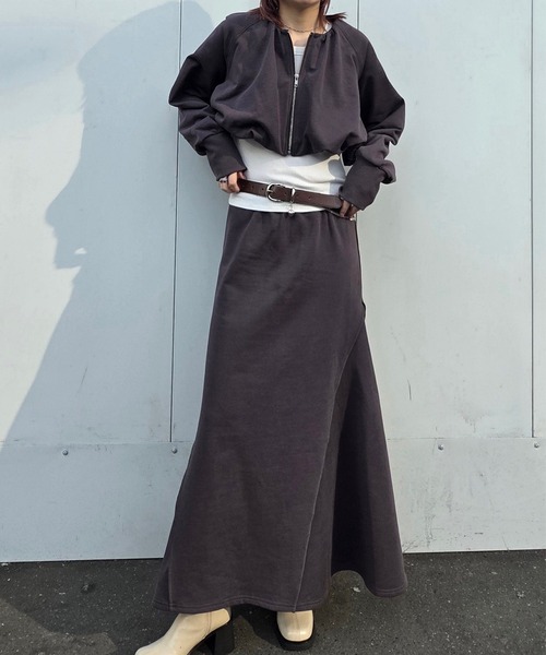 Ameri（アメリ）の「BALLOON SWEAT TOP WITH SKIRT（セットアップ・レディース・クリーム/アッシュブラウン/グレー・MEDIUM/SMALL）」の11枚目の写真