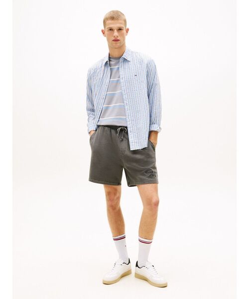 tommy jeans(トミー ジーンズ)の「TJM NEW CLASSICS BEACH SHORT(その他パンツ・メンズ・ブラック/グレー・LARGE/MEDIUM/SMALL)」の3枚目の写真
