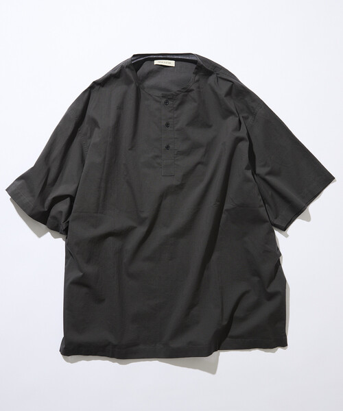 FREAK'S STORE(フリークスストア)の「限定展開 Relax Fit リラックスフィット ヘンリーネック プルオーバーシャツ(シャツ/ブラウス・メンズ・ホワイト/チャコールグレー/ブラウン/ブラック/ベージュ・MEDIUM/SMALL/LARGE)」の14枚目の写真