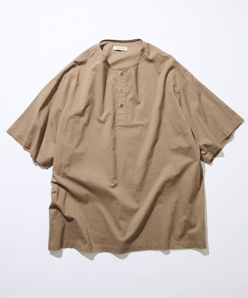 FREAK'S STORE(フリークスストア)の「限定展開 Relax Fit リラックスフィット ヘンリーネック プルオーバーシャツ(シャツ/ブラウス・メンズ・ホワイト/チャコールグレー/ブラウン/ブラック/ベージュ・MEDIUM/SMALL/LARGE)」の16枚目の写真