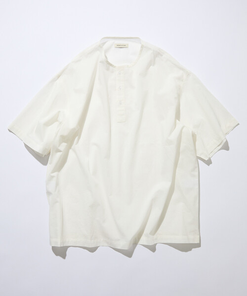 FREAK'S STORE(フリークスストア)の「限定展開 Relax Fit リラックスフィット ヘンリーネック プルオーバーシャツ(シャツ/ブラウス・メンズ・ホワイト/チャコールグレー/ブラウン/ブラック/ベージュ・MEDIUM/SMALL/LARGE)」の19枚目の写真