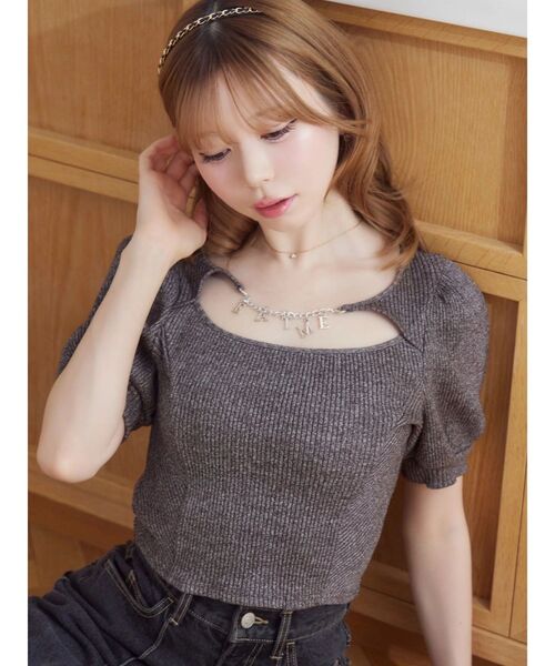 EATME(イートミー)の「デコルテチャームコンパクトリブTOP(Tシャツ/カットソー・レディース・アイボリー/ブルー/グレー・FREE)」の2枚目の写真