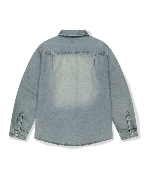 WKNDRS(ウィーキャンドース)の「VINTAGE WASHED SHIRT (DENIM)(シャツ/ブラウス・レディース・その他・MEDIUM/LARGE/X-LARGE)」の2枚目の写真