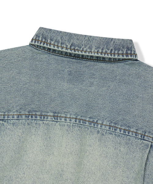 WKNDRS(ウィーキャンドース)の「VINTAGE WASHED SHIRT (DENIM)(シャツ/ブラウス・レディース・その他・MEDIUM/LARGE/X-LARGE)」の6枚目の写真