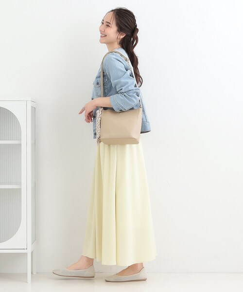 SHOO・LA・RUE（シューラルー）の「スカーフ付きショルダーバッグ（ショルダーバッグ・レディース・ライトベージュ/ブラック/ピンク系・00）」の8枚目の写真