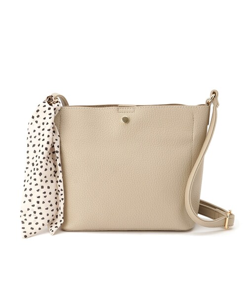 SHOO・LA・RUE（シューラルー）の「スカーフ付きショルダーバッグ（ショルダーバッグ・レディース・ライトベージュ/ブラック/ピンク系・00）」の11枚目の写真