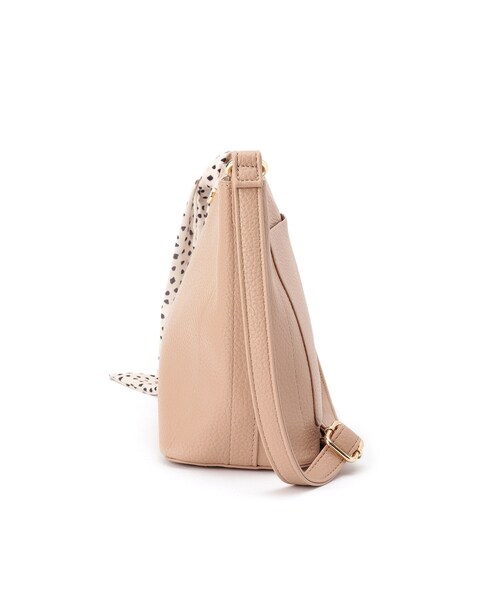 SHOO・LA・RUE（シューラルー）の「スカーフ付きショルダーバッグ（ショルダーバッグ・レディース・ライトベージュ/ブラック/ピンク系・00）」の13枚目の写真