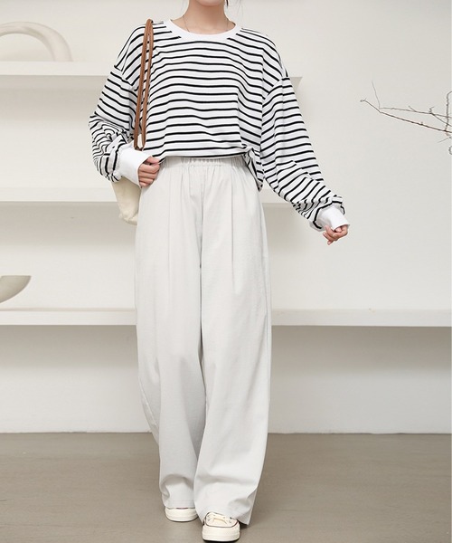 DAY CLOSET(デイ クローゼット)の「【ゆったりオーバーサイズ】長袖ボーダー柄 ドロップショルダー ロングTシャツ/カットソー レディース(Tシャツ/カットソー・レディース・ホワイト×ブラック・M/L)」の6枚目の写真