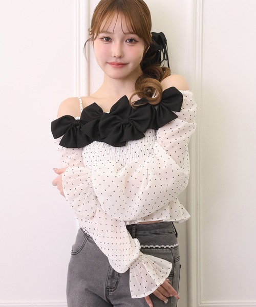 one after another NICE CLAUP（ワンアフターアナザーナイスクラップ）の「シャーリングリボンブラウス（シャツ/ブラウス・レディース・ドット/ピンク/ブラック/サックスブルー・FREE）」の22枚目の写真