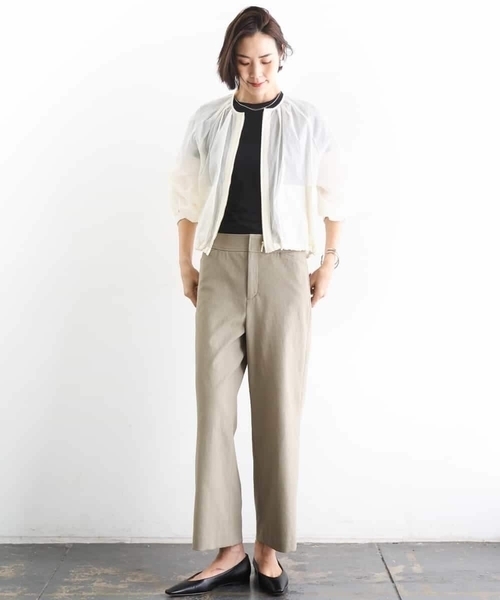 MICHEL KLEIN(ミッシェル・クラン)の「ナイロンペーパー ノーカラーブルゾン(ブルゾン・レディース・ホワイト/ネイビー・38)」の13枚目の写真