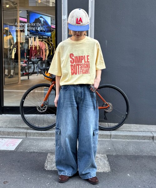 CIAOPANIC TYPY（チャオパニックティピー）の「【UNISEX】【プラスサイズあり】スラブ天竺ピグメントロゴTEE（Tシャツ/カットソー・メンズ・ブラウン/ホワイト/ブラック/イエロー/ブラック系その他/ブルー/ピンク・LARGE/MEDIUM/XX-LARGE）」の8枚目の写真