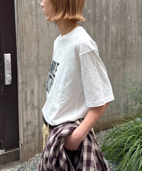 CIAOPANIC TYPY（チャオパニックティピー）の「【UNISEX】【プラスサイズあり】スラブ天竺ピグメントロゴTEE（Tシャツ/カットソー・メンズ・ブラウン/ホワイト/ブラック/イエロー/ブラック系その他/ブルー/ピンク・LARGE/MEDIUM/XX-LARGE）」の10枚目の写真