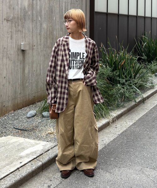 CIAOPANIC TYPY（チャオパニックティピー）の「【UNISEX】【プラスサイズあり】スラブ天竺ピグメントロゴTEE（Tシャツ/カットソー・メンズ・ブラウン/ホワイト/ブラック/イエロー/ブラック系その他/ブルー/ピンク・LARGE/MEDIUM/XX-LARGE）」の13枚目の写真