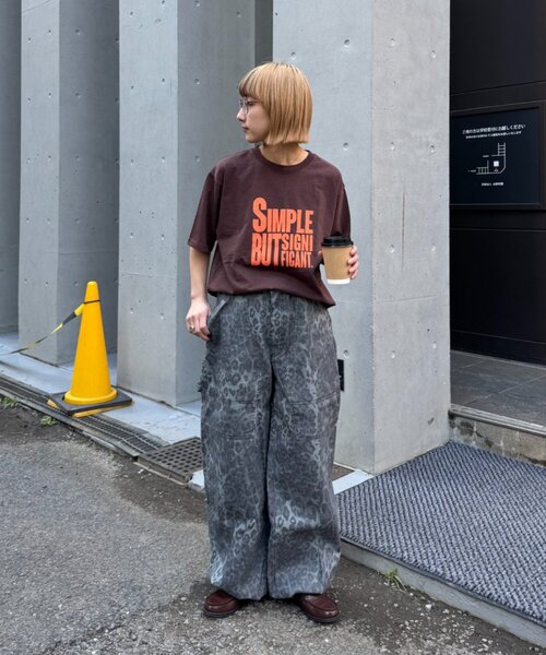 CIAOPANIC TYPY(チャオパニックティピー)の「【UNISEX】【プラスサイズあり】スラブ天竺ピグメントロゴTEE(Tシャツ/カットソー・メンズ・ブラウン/ホワイト/ブラック/イエロー/ブラック系その他/ブルー/ピンク・LARGE/MEDIUM/XX-LARGE)」の11枚目の写真