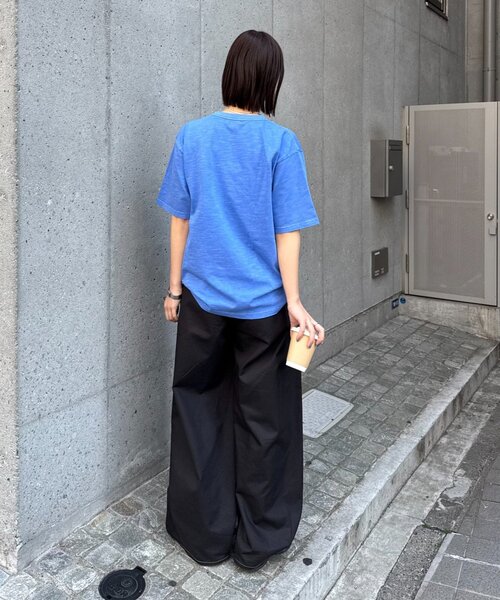 CIAOPANIC TYPY（チャオパニックティピー）の「【UNISEX】【プラスサイズあり】スラブ天竺ピグメントロゴTEE（Tシャツ/カットソー・メンズ・ブラウン/ホワイト/ブラック/イエロー/ブラック系その他/ブルー/ピンク・LARGE/MEDIUM/XX-LARGE）」の8枚目の写真